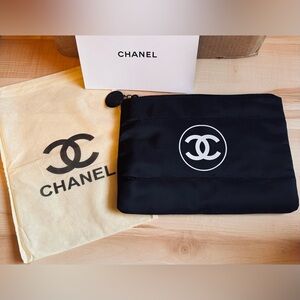 Authentic Chanel Black and White Logo Zipper Pouch Brand New
